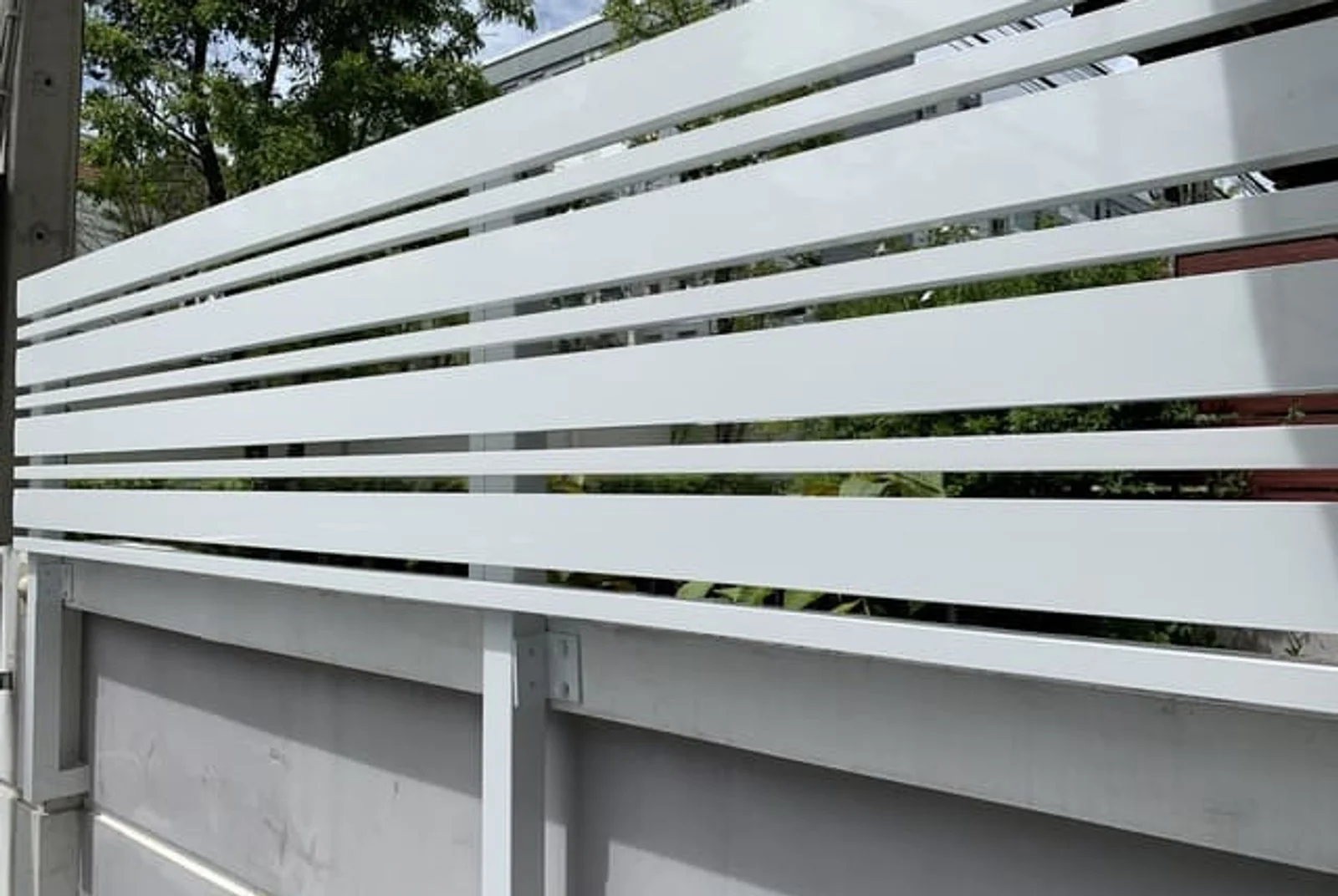 ระแนงตกแต่งอลูมิเนียม Alufence