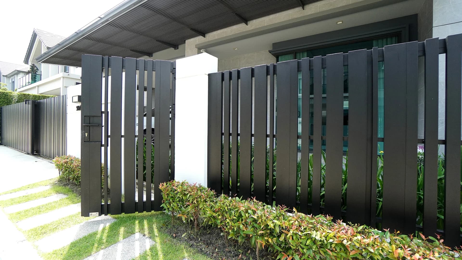 ตัวอย่างประตูรั้วอลูมิเนียม Open Gate — 8