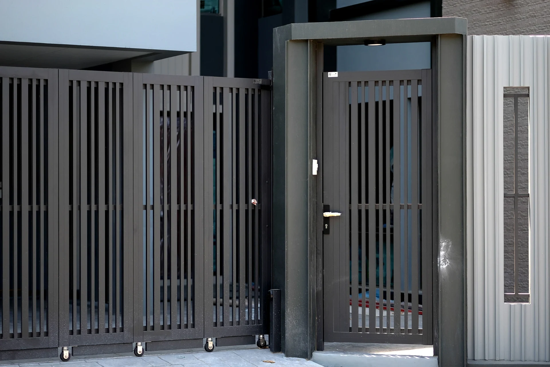ตัวอย่างประตูรั้วอลูมิเนียม Open Gate — 19