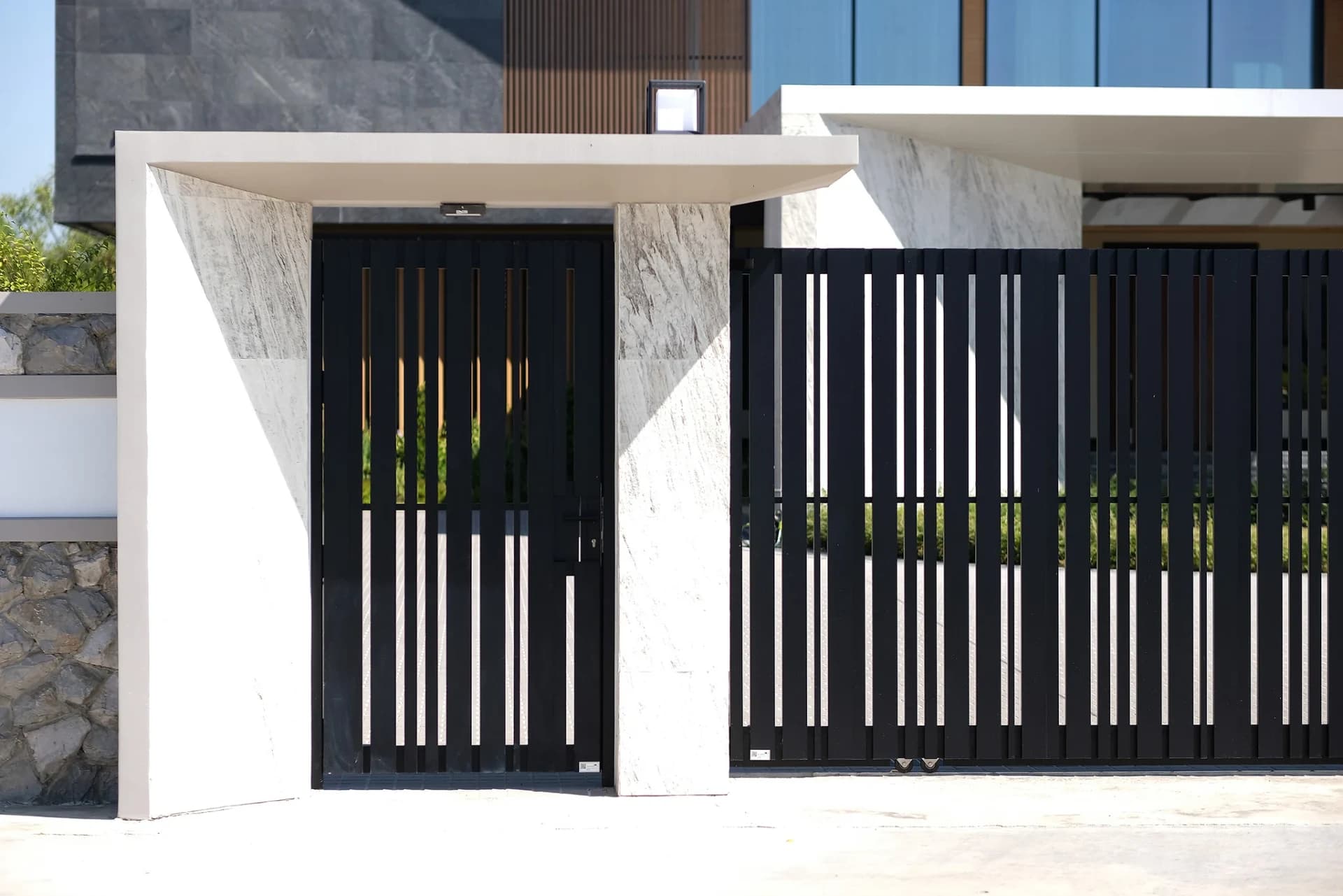 ตัวอย่างประตูรั้วอลูมิเนียม Open Gate — 3