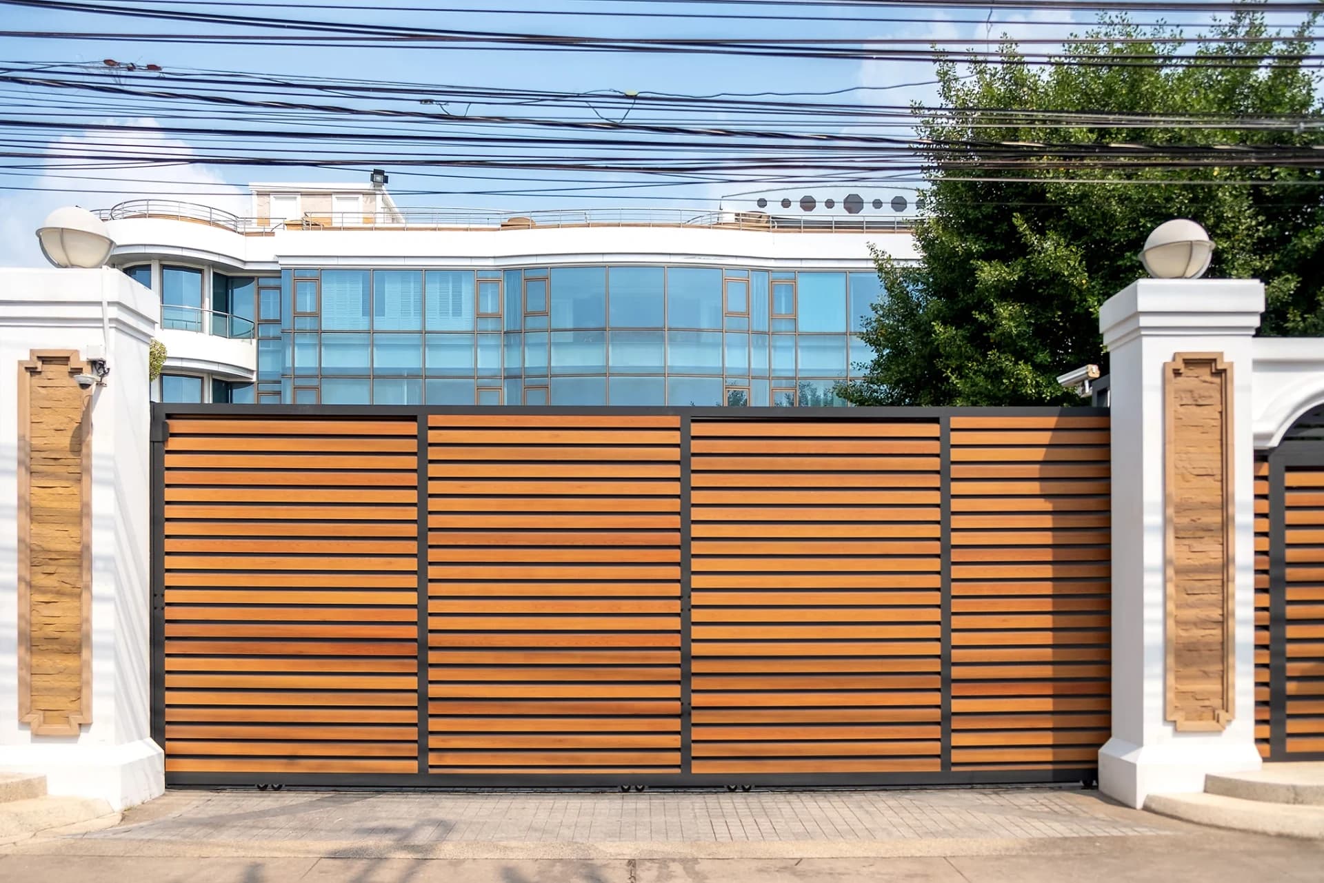 ตัวอย่างประตูรั้วอลูมิเนียม Z-Gate — 3