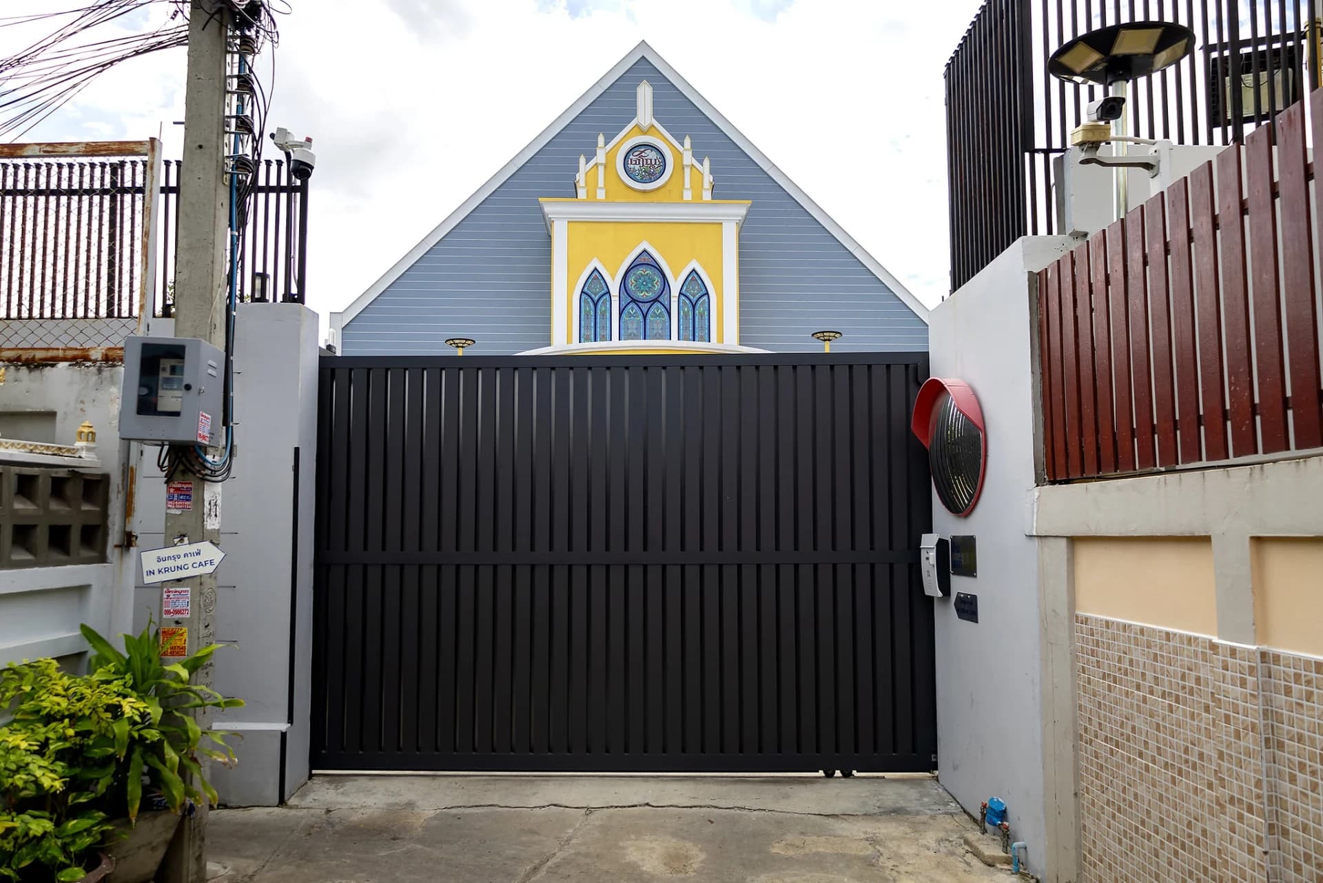 ตัวอย่างประตูรั้วอลูมิเนียม Z-Gate — 7