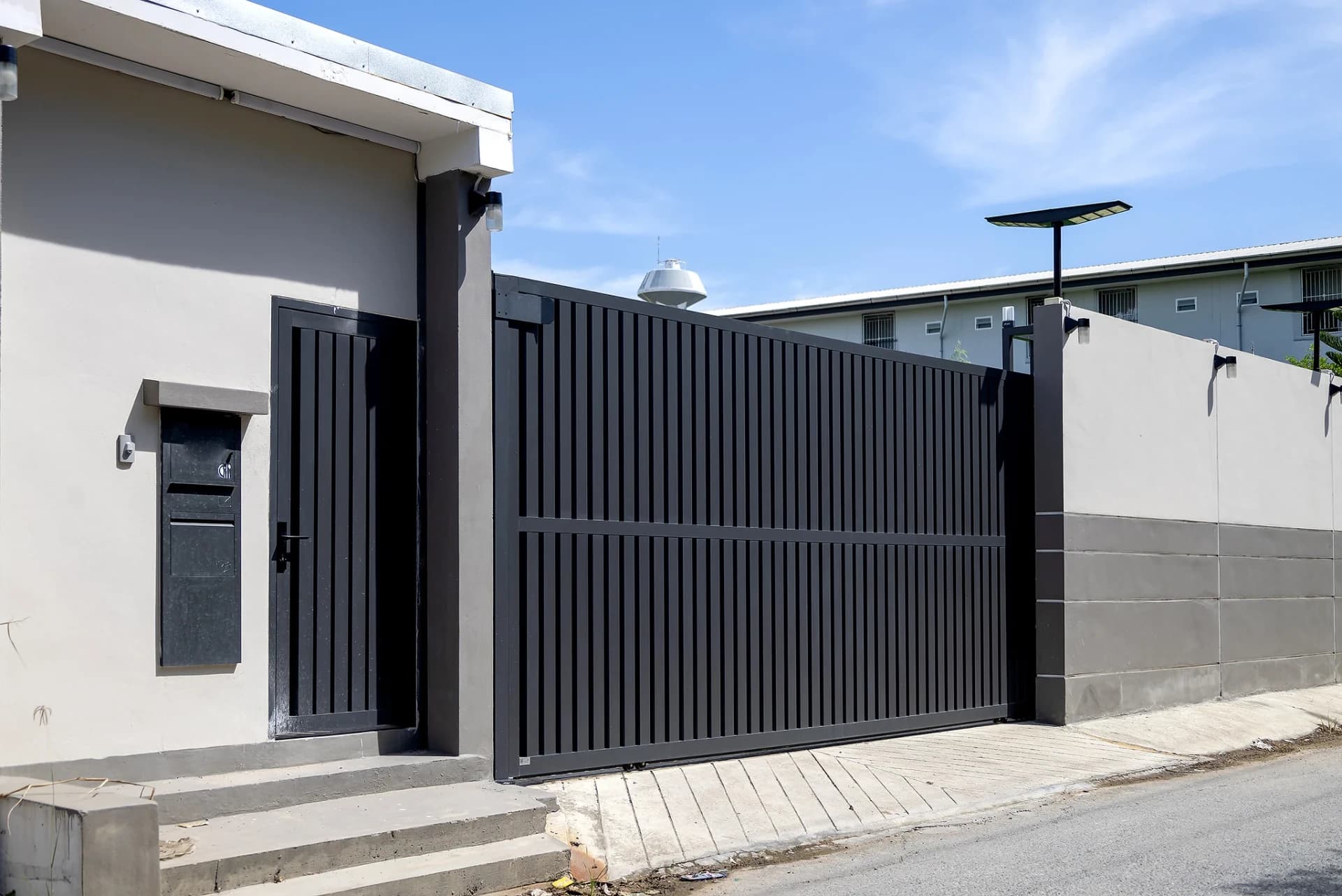 ตัวอย่างประตูรั้วอลูมิเนียม Z-Gate — 10