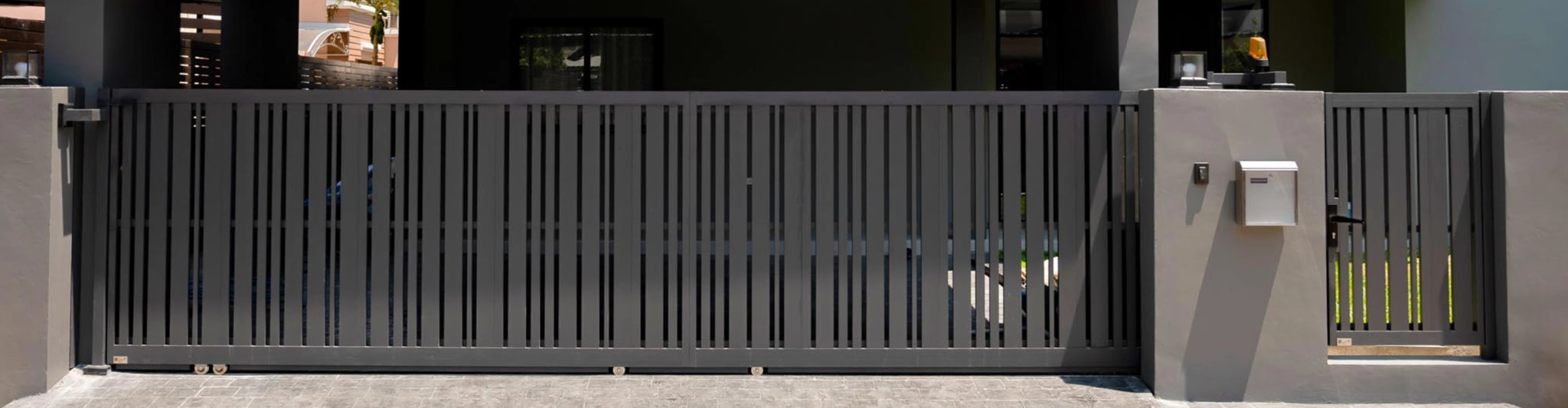 ประตูรั้วอลูมิเนียมรุ่น — RANDOM DESIGN